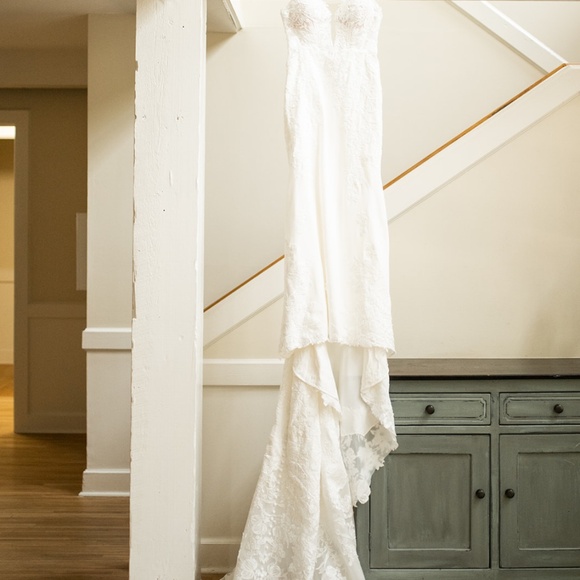 Martina Liana Wedding Dress - Picture 4 of 6